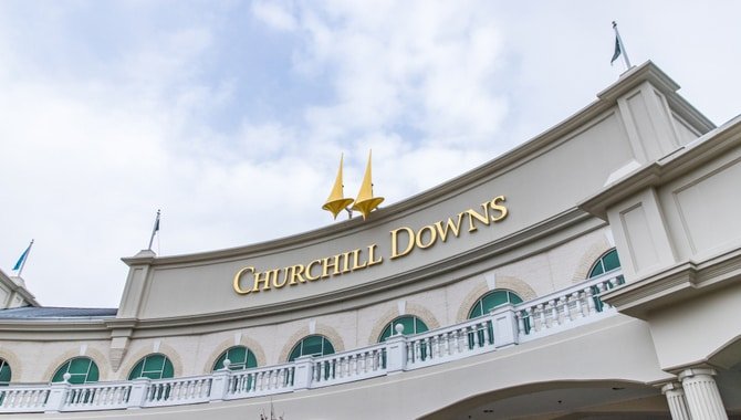 churchill-downs-renames-chuck-kenyon’s-hr-head-with-katherine-armstrong